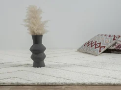 Alfombra Bahar Shaggy patrón triángulos, crema, 160 x 230 cm