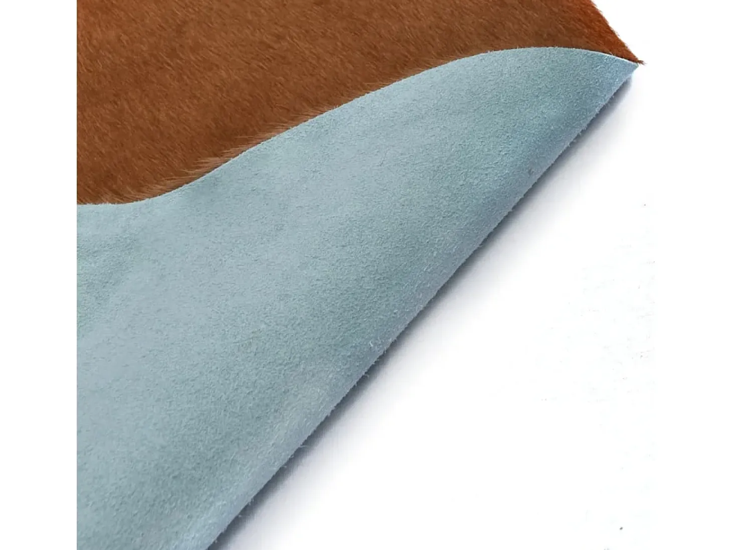 Alfombra de piel de vaca auténtica marrón y blanco 150x170 cm ES18058