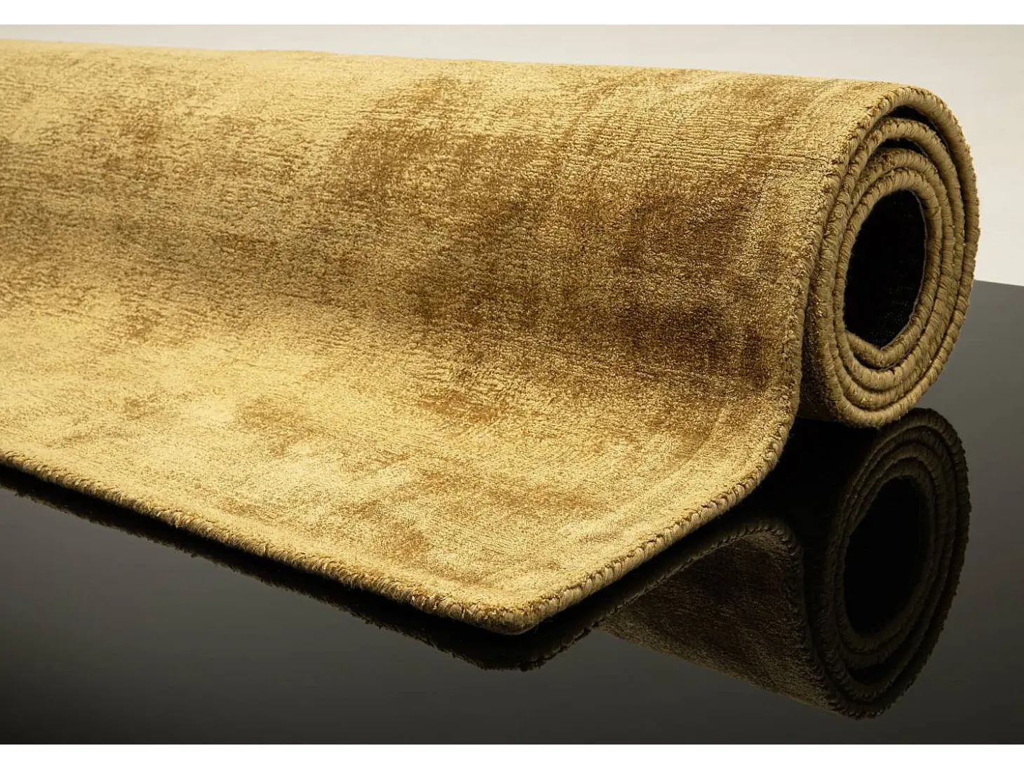 Alfombra de viscosa tejida a mano 85x155 cm Camello Shine