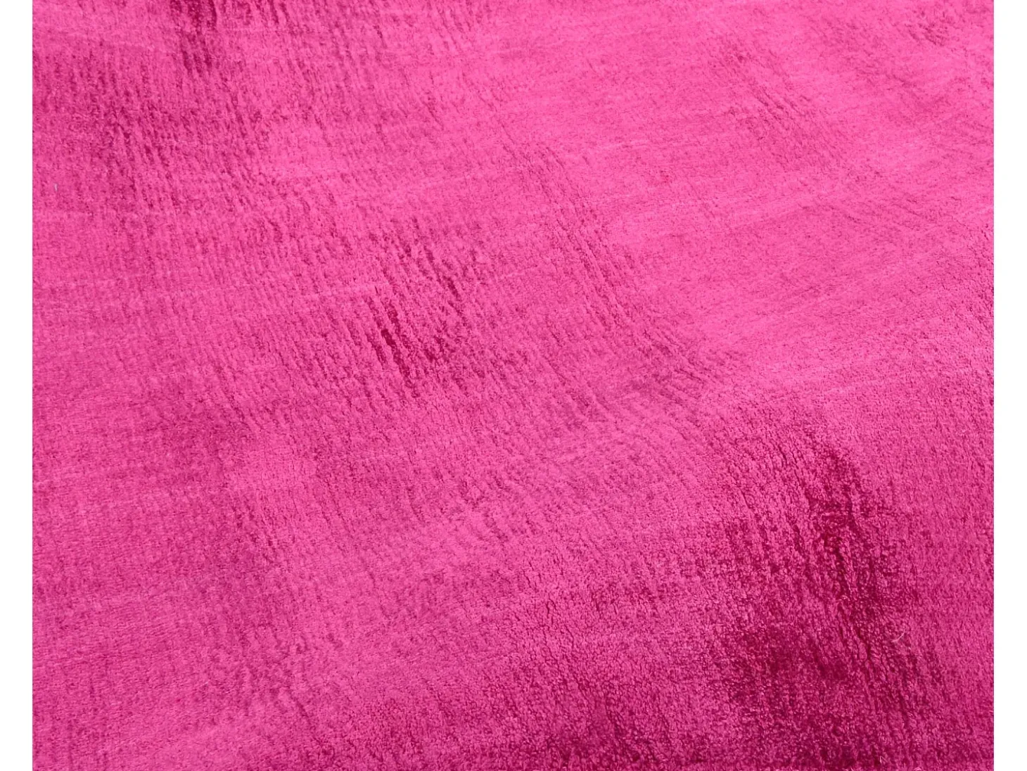 Alfombra de viscosa tejida a mano 160x230 cm Fuchisa Shine
