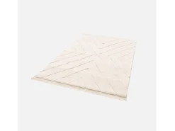 Alfombra interior con ligeros relieves crema