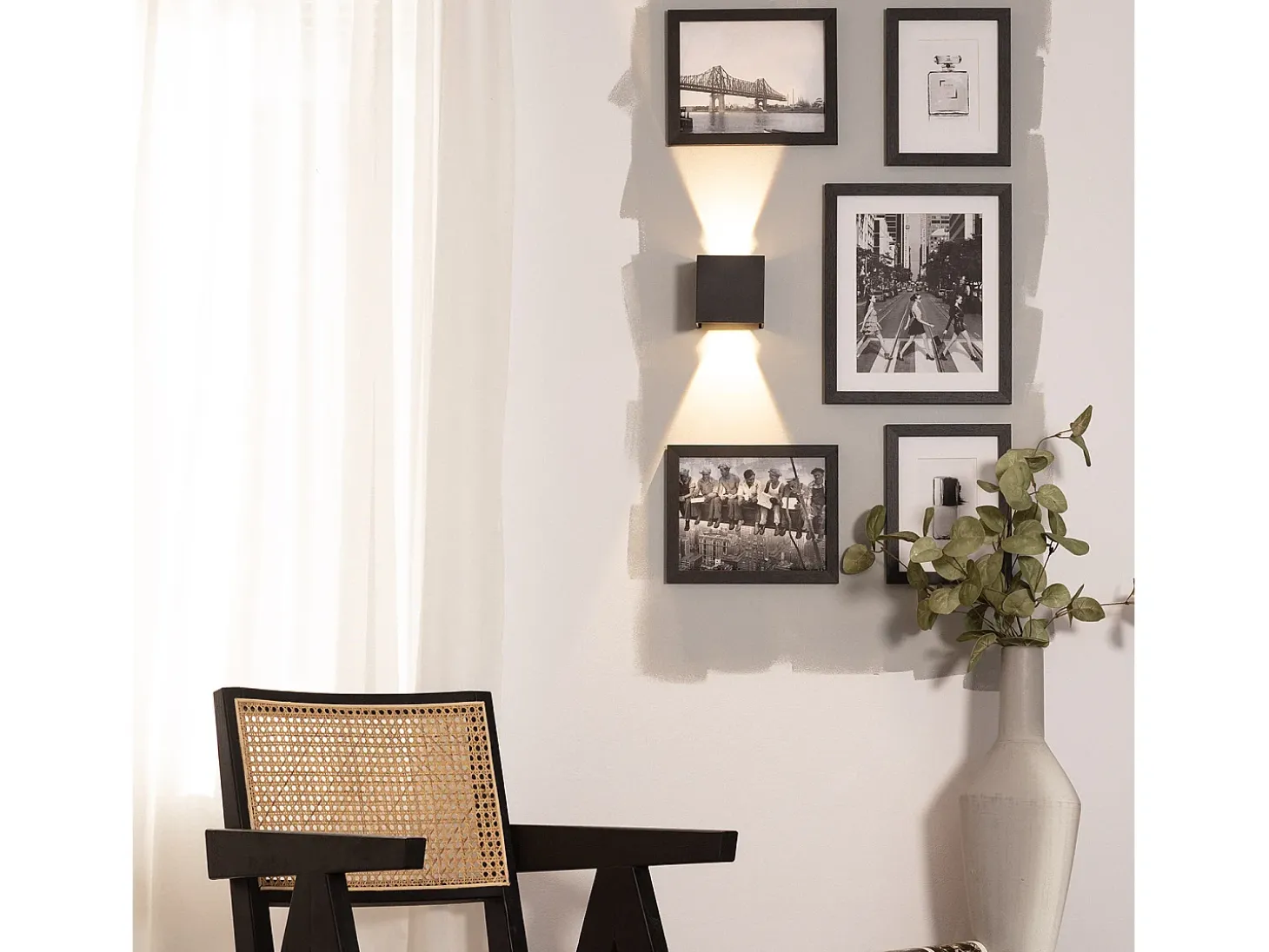 Aplique de Pared Exterior LED 6W Aluminio Iluminación Doble Cara Eros Negro 3000K Blanco Cálido