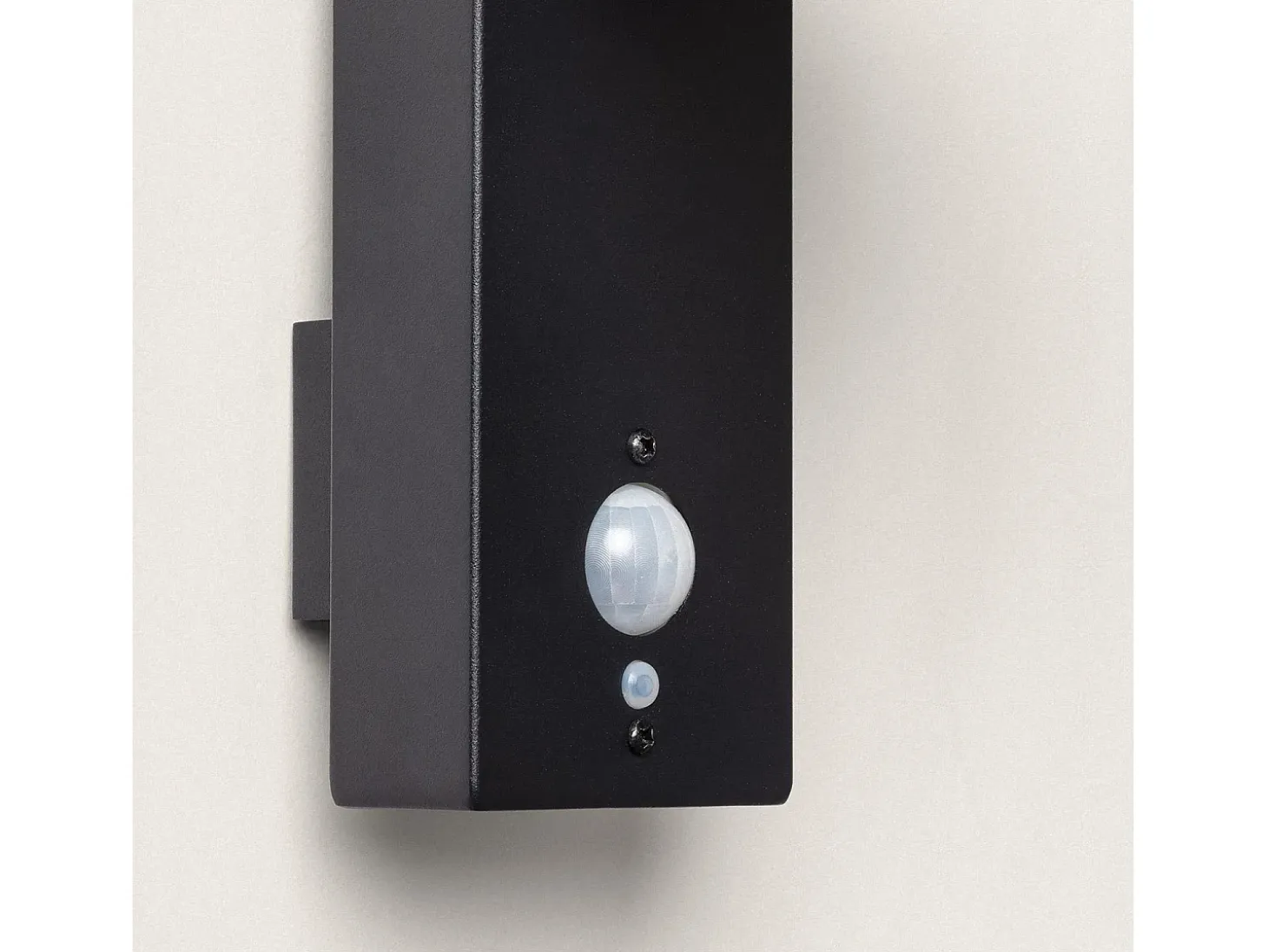 Aplique de Pared Exterior Solar LED 2W Aluminio con Sensor de Movimiento Goran Negro