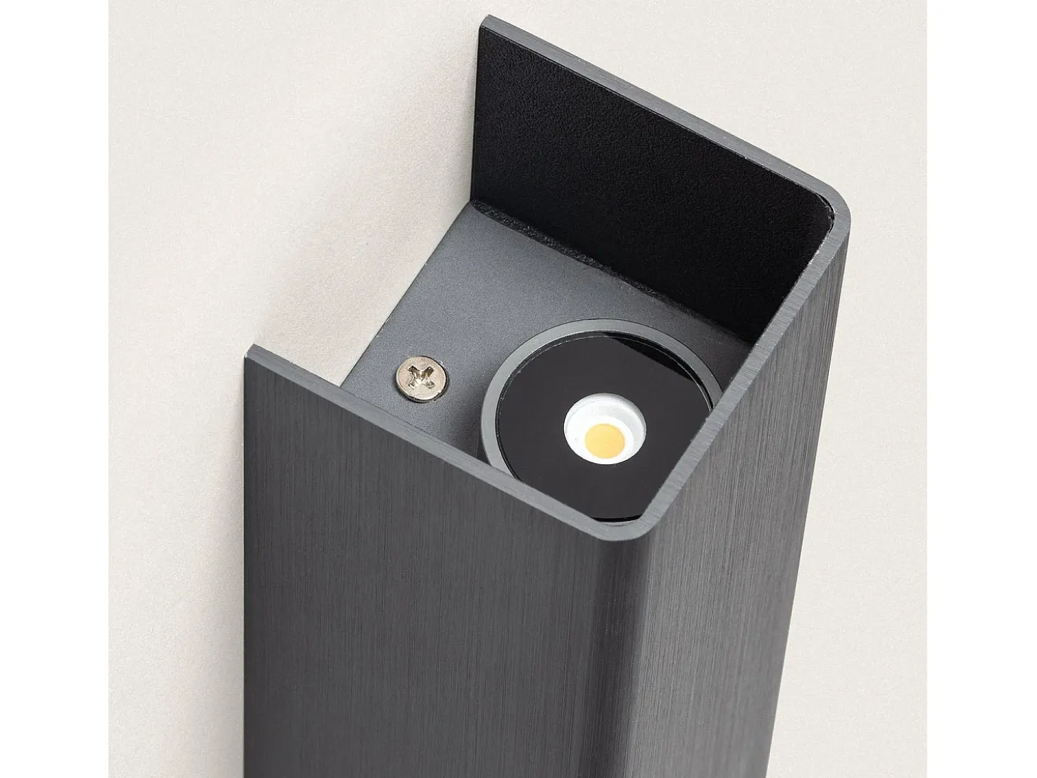 Aplique de Pared LED 12W Metal Columbus M Plateado