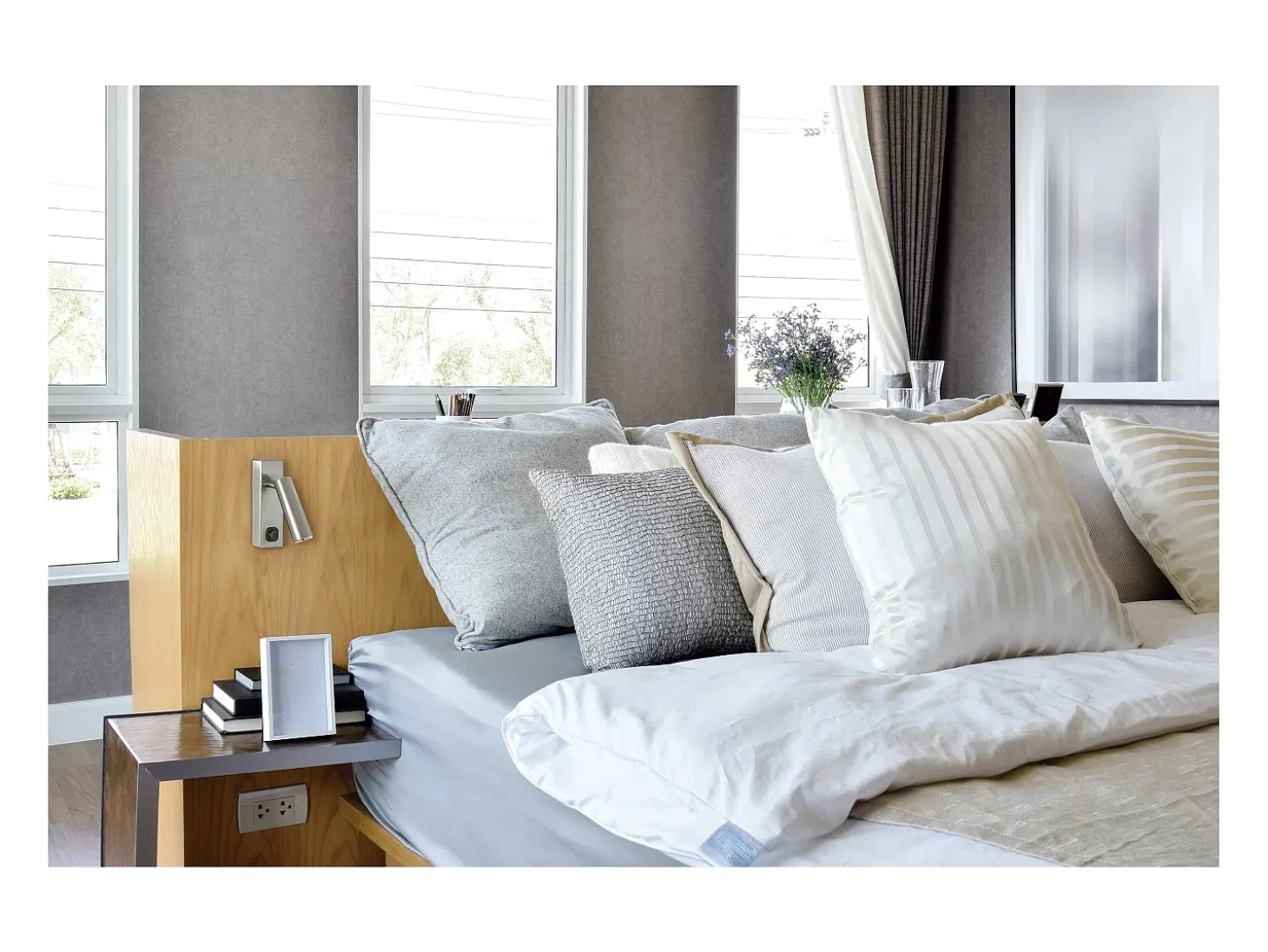 Aplique de pared TOSACANA de estilo moderno y versátil - Alt. 14 cm - LED SMD 3W - 200lm y 3k - 90º y 180º - on&off - IP20 - acero y níquel satinado