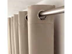Cortina ocultante unida con 8 ollaos 140 x 240 cm