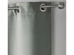 Cortina opaca lisa con ollaos 135 x 240 cm