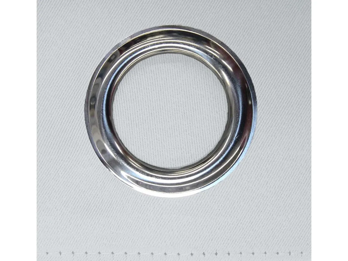 Cortina opaca para radiador de baja altura con un 90 % de oscurecimiento 135 x 180 cm
