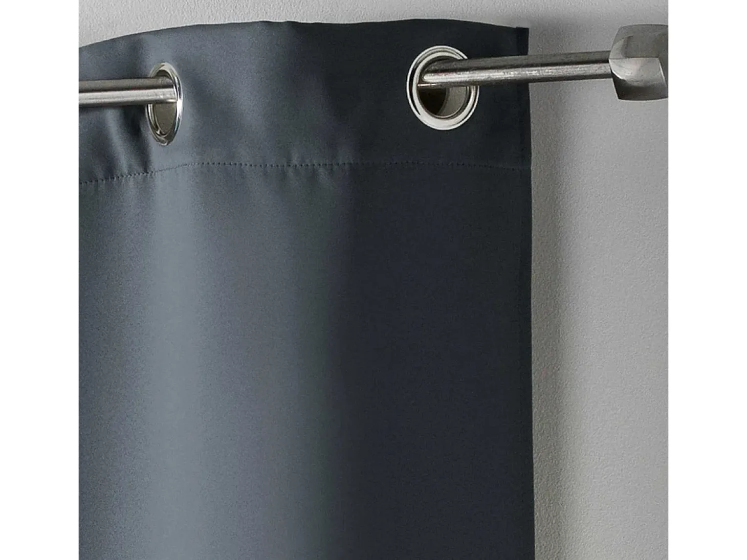 Cortina opaca para radiador de baja altura con un 90 % de oscurecimiento 135 x 180 cm