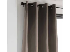 Cortina opaca unida 210gr/m² 135 x 250 cm