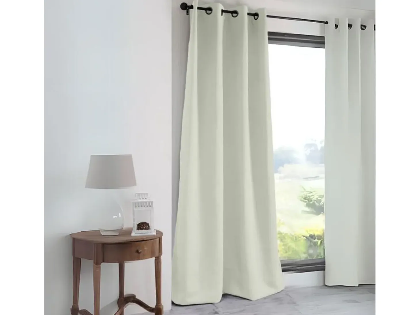 Cortina opaca unida 210gr/m² 140 x 280 cm