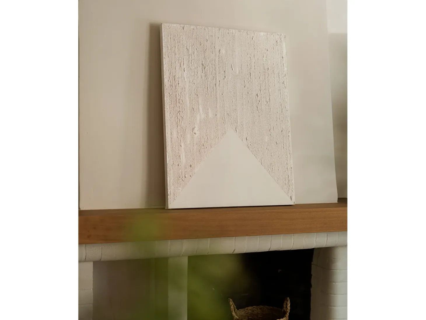 Cuadro decorativo sobre lienzo de algodón con marco de madera negro pintado artesanalmente con pintura al oleo de 60x80cm - ADRIANA - DECOWOOD
