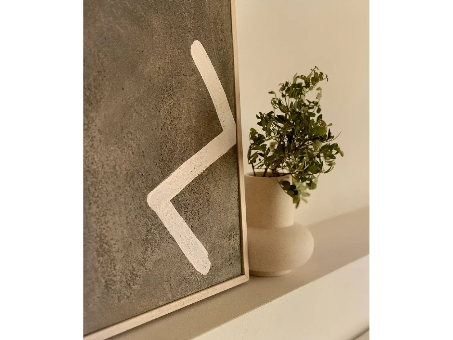 Cuadro decorativo sobre lienzo de algodón con marco de madera marrón claro pintado artesanalmente con pintura al oleo de 80x100cm - SILVANA - DECOWOOD