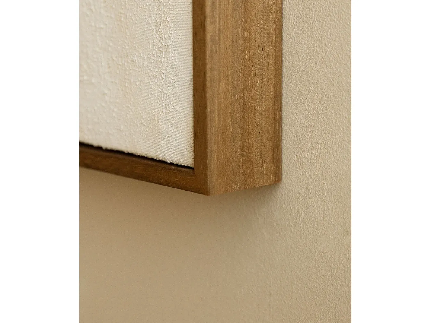 Cuadro decorativo sobre lienzo de algodón con marco de madera marrón claro pintado artesanalmente con pintura al oleo de 80x100cm - KIKA - DECOWOOD