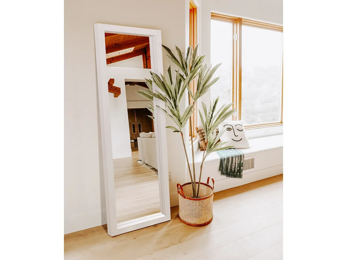 Espejo de madera color blanco de 59x79cm - EIRA BOLD - DECOWOOD