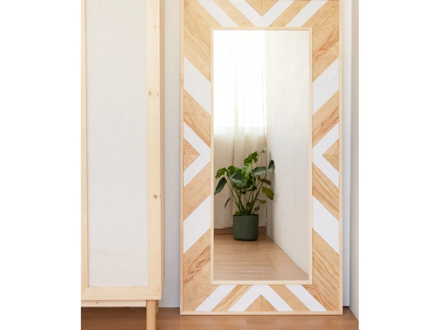 Espejo de madera maciza en tono natural y blanco de 163x84cm - ZAZOO - DECOWOOD