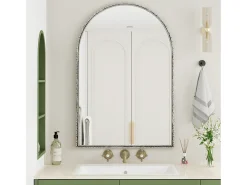 Espejo de pared arqueado con marco de hierro y cristal, color plateado (65 x 2,5 x 91 cm)