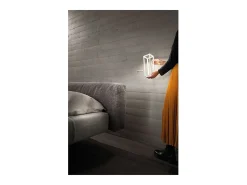 Farol de mesa para hogar LED blanco 2,2w a pilas IP54 Azafrán 3000K 12h potencia máxima en aluminio