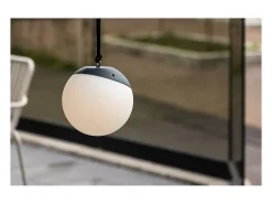 Lámpara colgante Doris LED para exterior color negro.