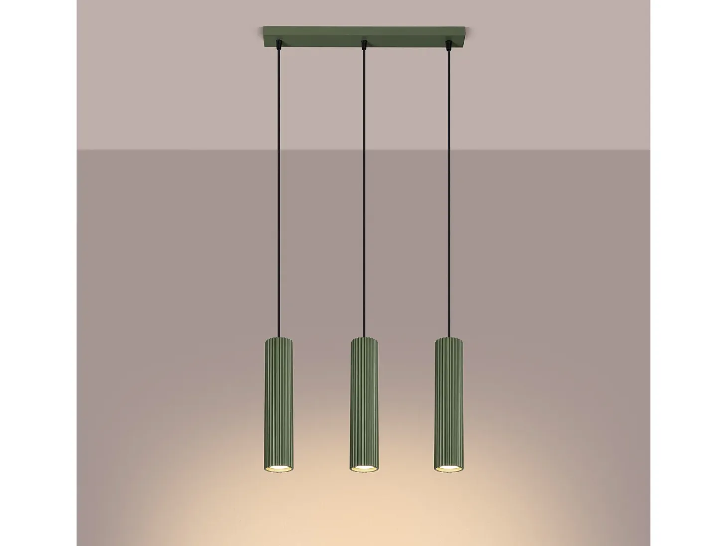 Lámpara Colgante Karbon Minimalista De Aluminio - 3 Fuentes Luminosas - L.45 X A.98 Cm - Verde Oliva