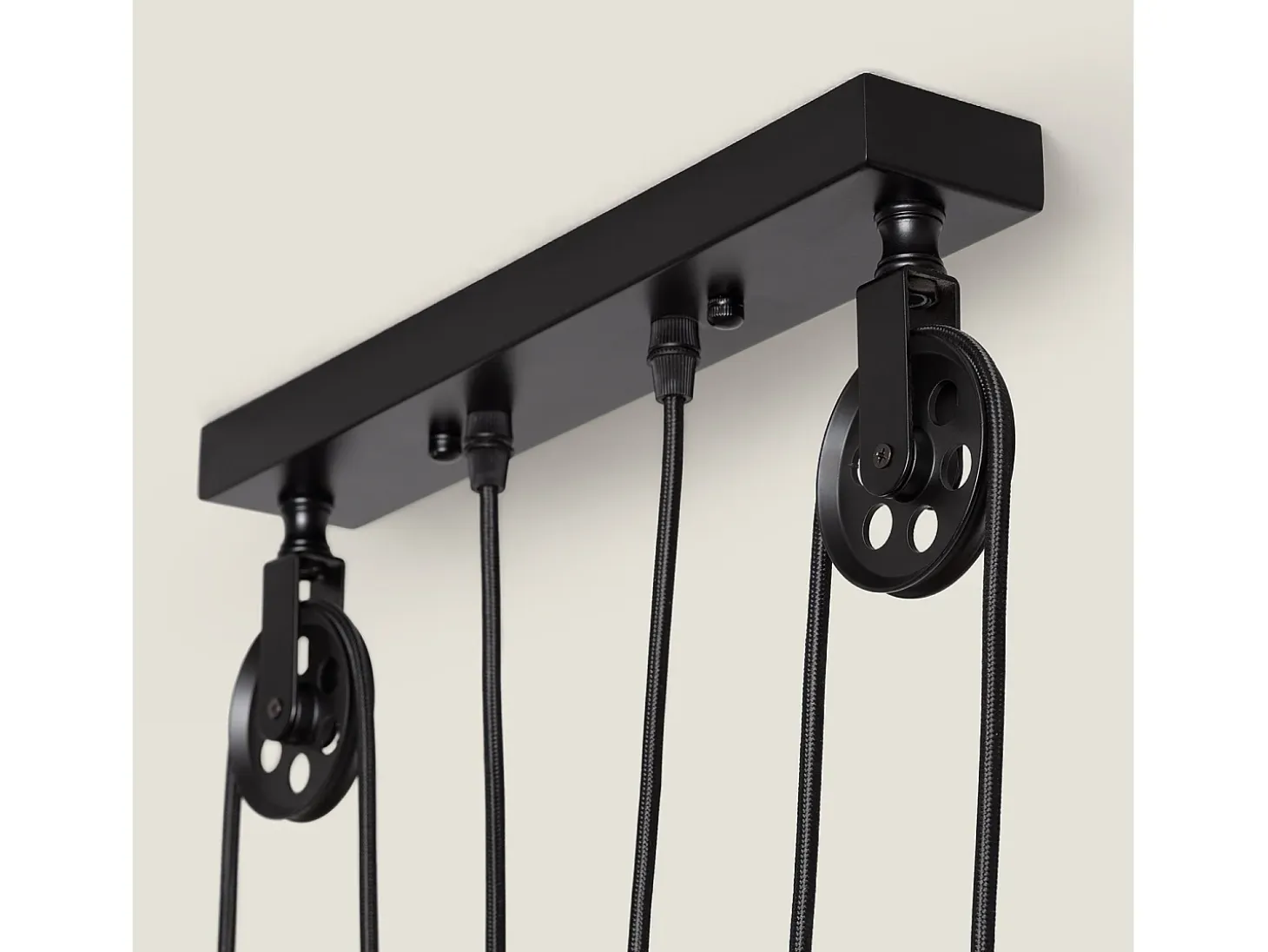 Lámpara Colgante Metal Pusaka Negro