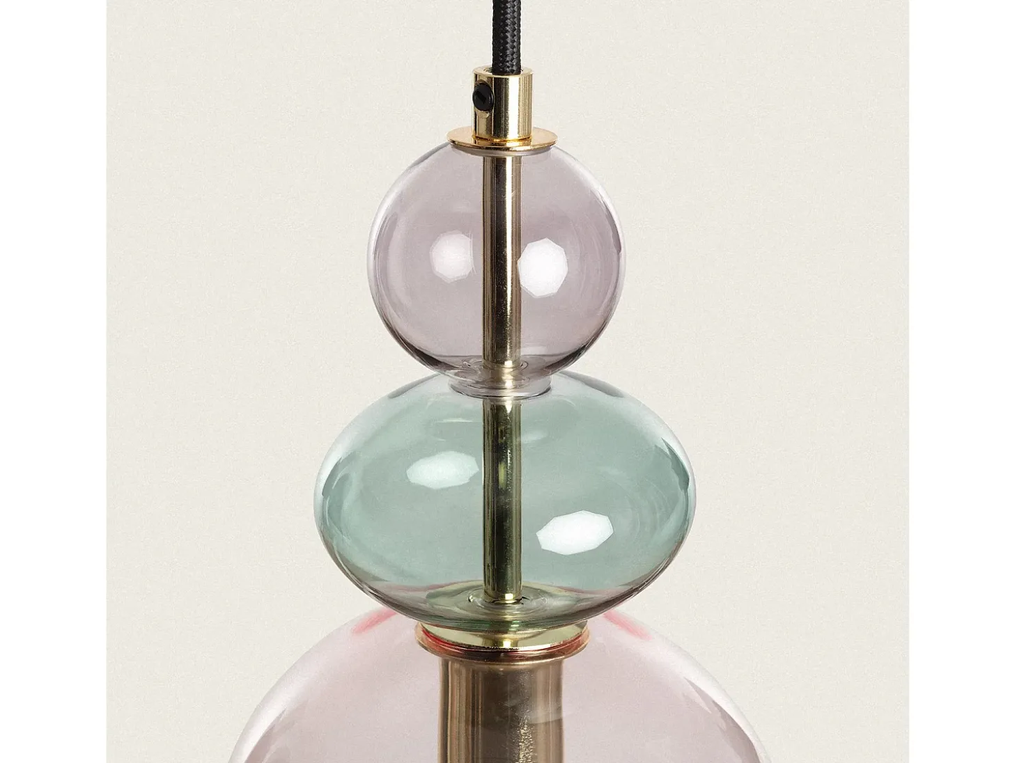 Lámpara Colgante Metal y Cristal Baudelaire Rosa