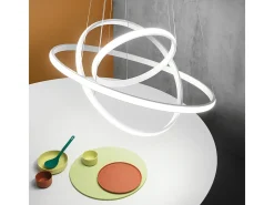 Lámpara de araña LED regulable Iole S3 60W - Suspensión moderna con 3 anillos de aluminio dorado cepillado, luz cálida 3000K, 3000lm, diseño elegante