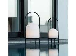 Lámpara de mesa Colie LED para exterior 26x53x26cm color negro.