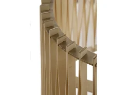 Lámpara de mesa de madera y base metálica