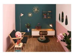 Lámpara de mesa de metal con capucha