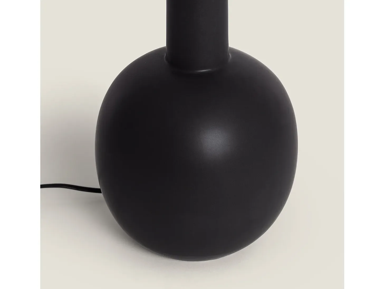 Lámpara de Mesa de Porcelana Guldan Negro