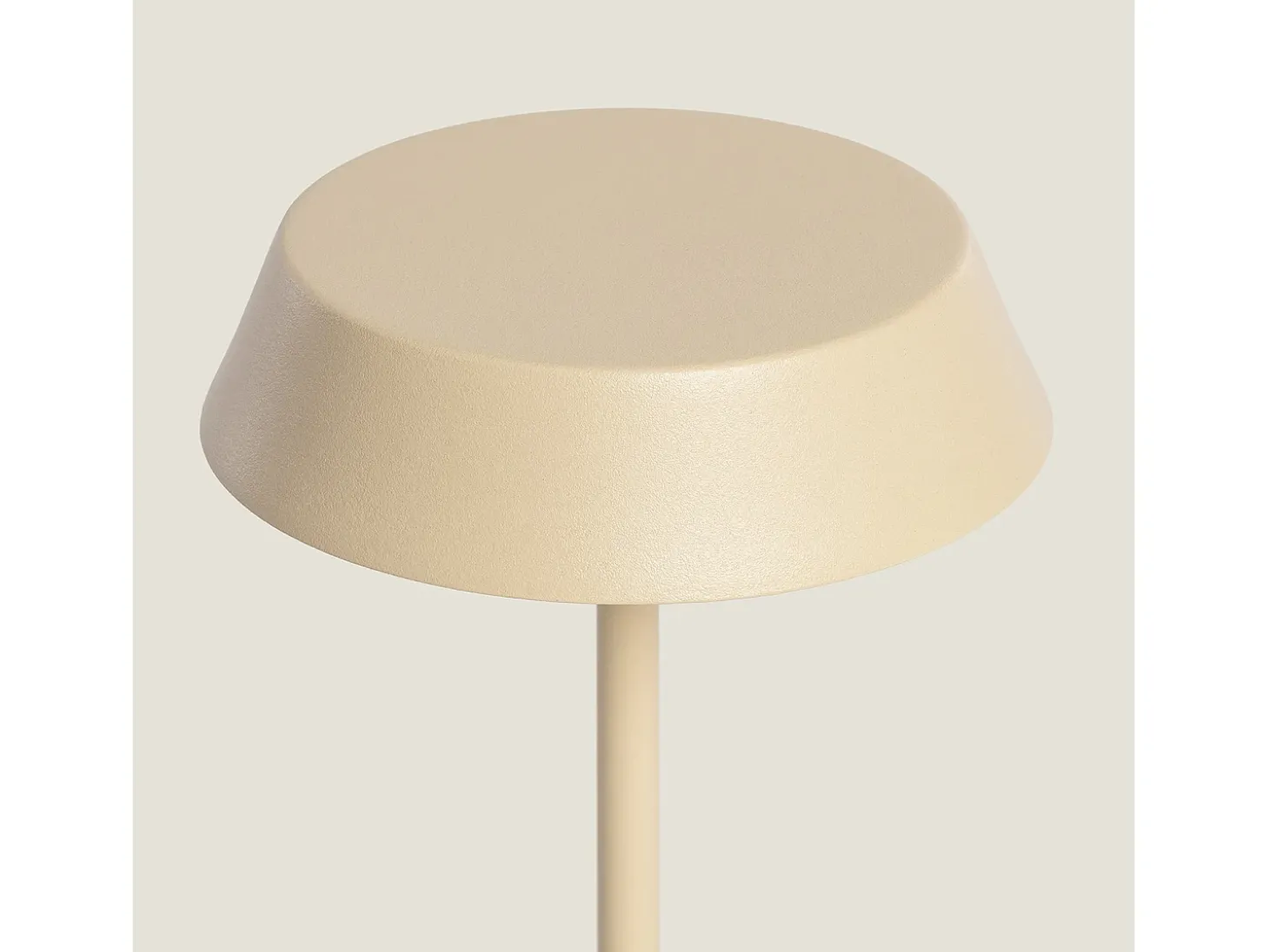 Lámpara de Mesa LED Metal Inalámbrica para Exterior Ula Beige