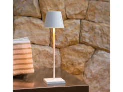 Lámpara de mesa LED Poldina Pro White recargable y regulable con duración de batería de hasta 12 horas. Para uso exterior IP65