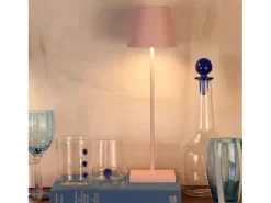 Lámpara de mesa LED Poldina Pro Pink recargable y regulable con duración de batería de hasta 12 horas. Para uso exterior IP65