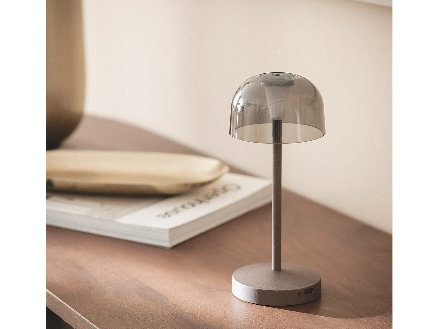 Lámpara de Mesa LED Portátil para Exterior Metal con Batería Recargable Lendora Smoke Marrón
