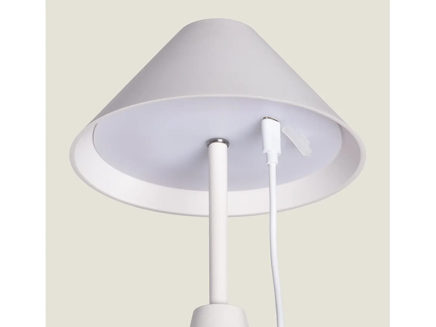 Lámpara de Mesa LED Portátil para Exterior Metal con Batería Recargable Chamle Blanco