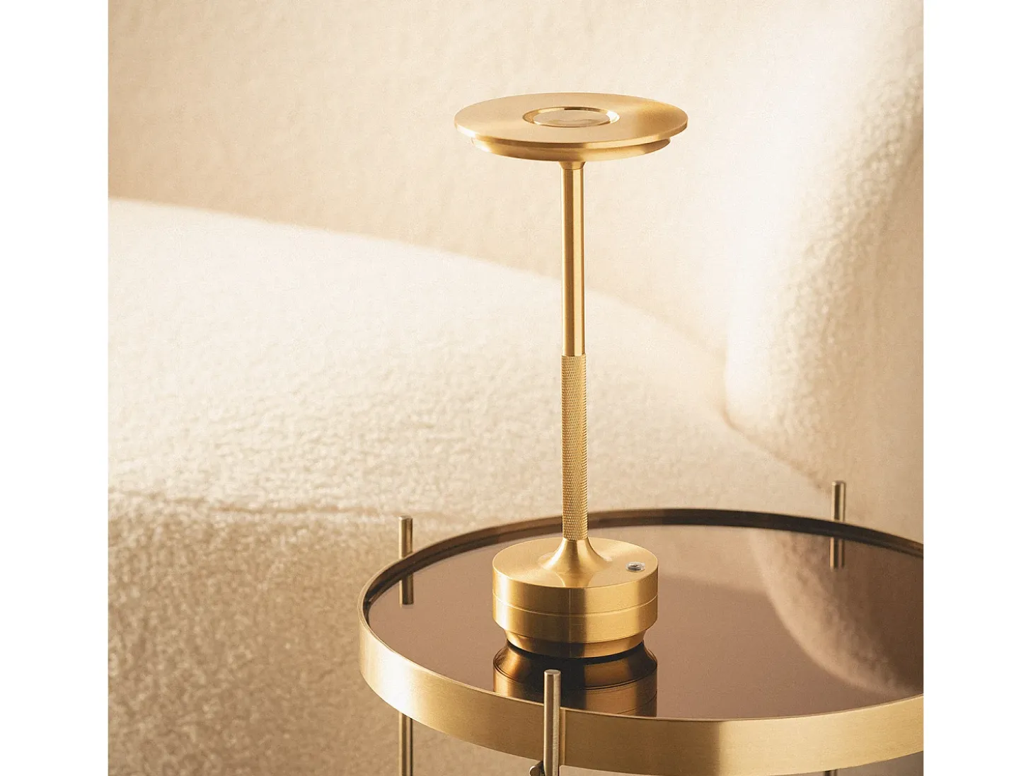 Lámpara de Mesa LED Portátil con Batería USB Recargable Astrid Dorado