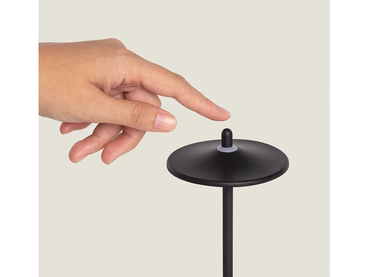 Lámpara de Mesa LED Portátil para Exterior Metal con Batería Recargable Milevani Negro