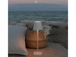 Lámpara de mesa LED Zafferano Poldina Pro White recargable regulable hasta 12 h IP65 apta exterior