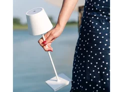 Lámpara de mesa LED Zafferano Poldina Pro White recargable regulable hasta 12 h IP65 apta exterior