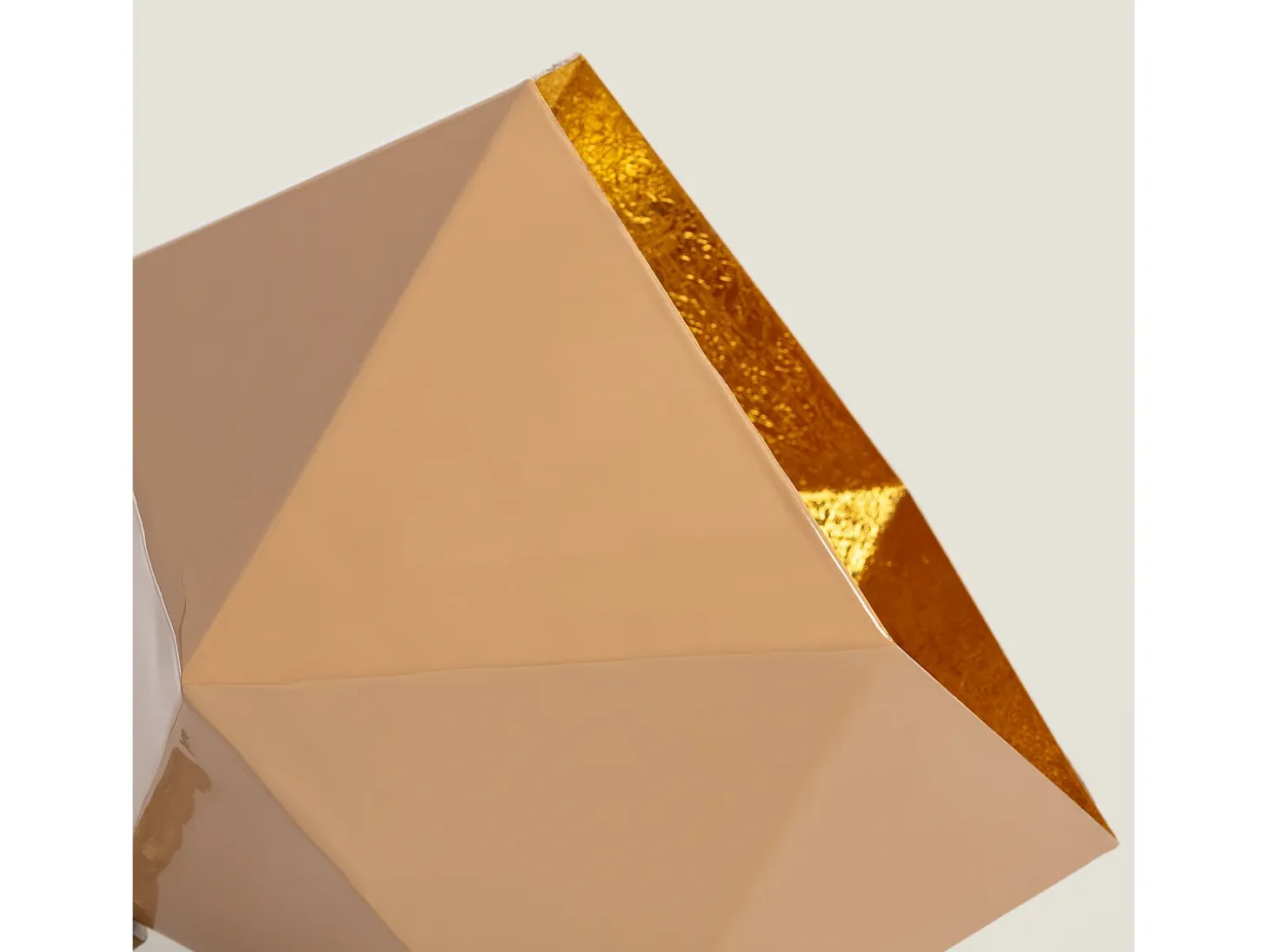 Lámpara de Mesa Metal Gold Elia Beige