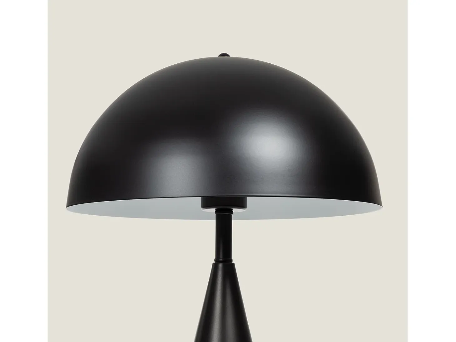 Lámpara de Mesa Metal Shimo Negro