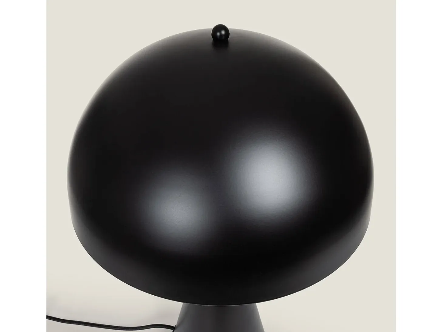 Lámpara de Mesa Metal Shimo Negro