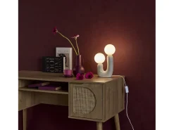 Lámpara de mesa orgánica de cerámica y vidrio beige
