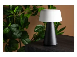 Lámpara de mesa Statford para exterior color negro.