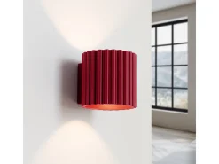Lámpara De Pared Aura Minimalista De Aluminio - 1 Fuentes Luminosas - L.10 X A.10 Cm - Borgoña