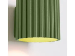 Lámpara De Pared Aura Minimalista De Aluminio - 1 Fuentes Luminosas - L.10 X A.10 Cm - Verde Oliva