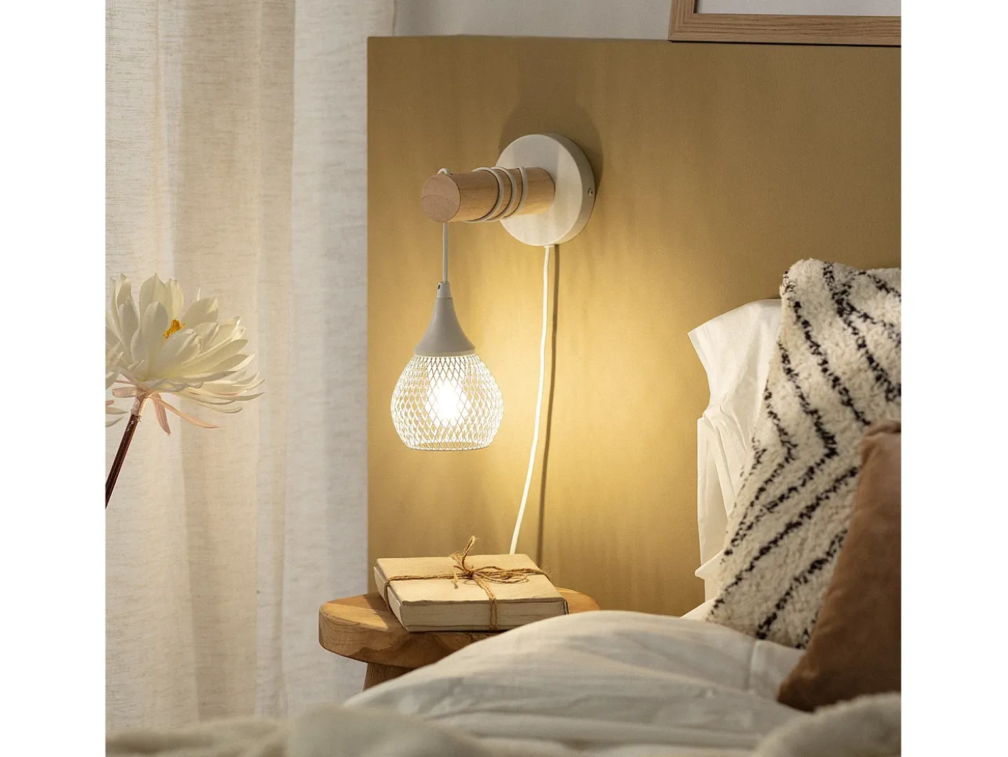 Lámpara de Pared de Madera y Metal Monah Blanco