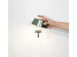 Lámpara de pared inteligente Wi-Fi Zafferano SISTER LIGHT de cobre recargable y regulable