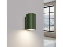 Lámpara De Pared Karbon Minimalista De Aluminio - 1 Fuentes Luminosas - L.6,5 X A.10 Cm - Verde Oliva